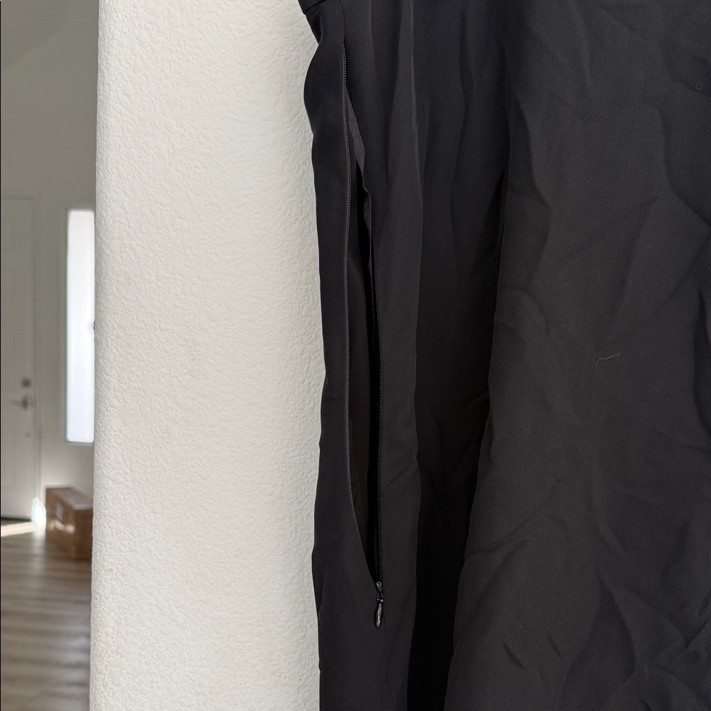 Diane Von Furstenberg Elegant Black Dress - Picture 5 of 6
